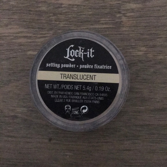 Kat Von D Mini Setting Powder - Picture 3 of 3